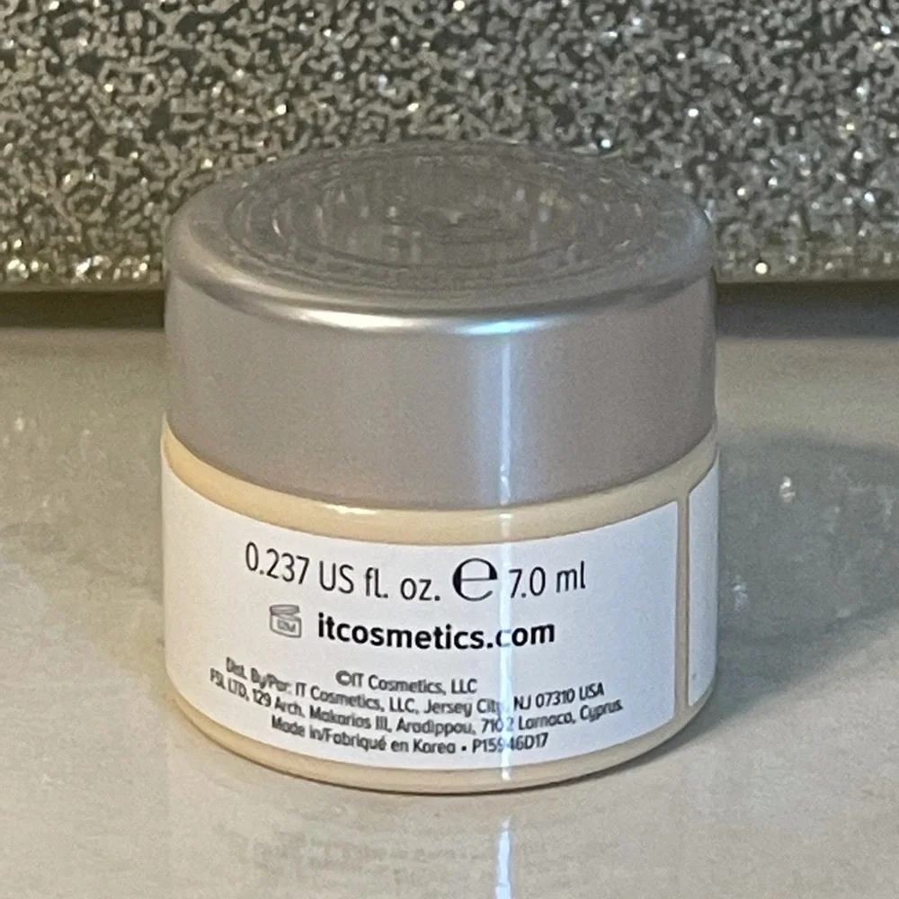 5 for $25 item🌺 Mini It Cosmetics Confidence in a Cream Moisturizer